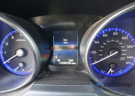 2018 Subaru Outback 2.5I Premium z USA, uszkodzony, nr VIN 4S4BSACC8J3281197